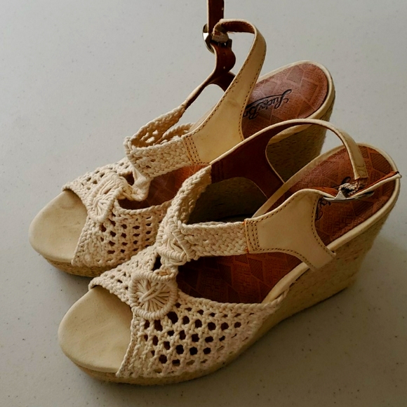 Lucky Brand Shoes - Lucky Brand Rilo Wedge Sandal Crochet Size 9